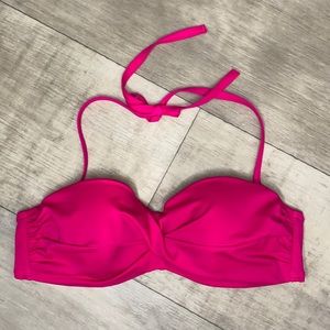 . Victoria’s Secret swim top 36C